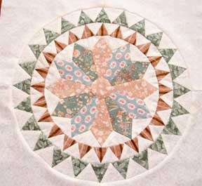 Dresden Plate quilt block variation by Jeannette in Australia