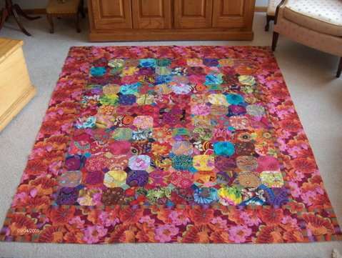 Snowball quilt by Mary Althaus with Inklingo