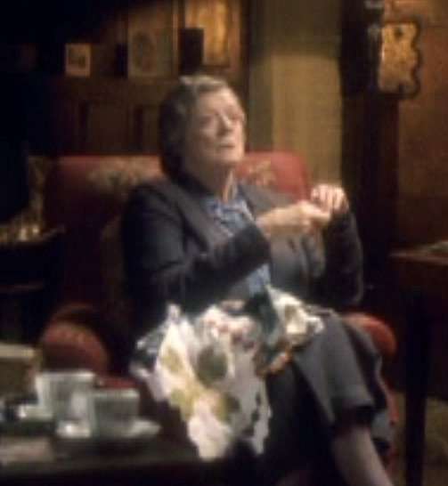 Maggie Smith sewing POTC by the fire Patchwork of the Crosses